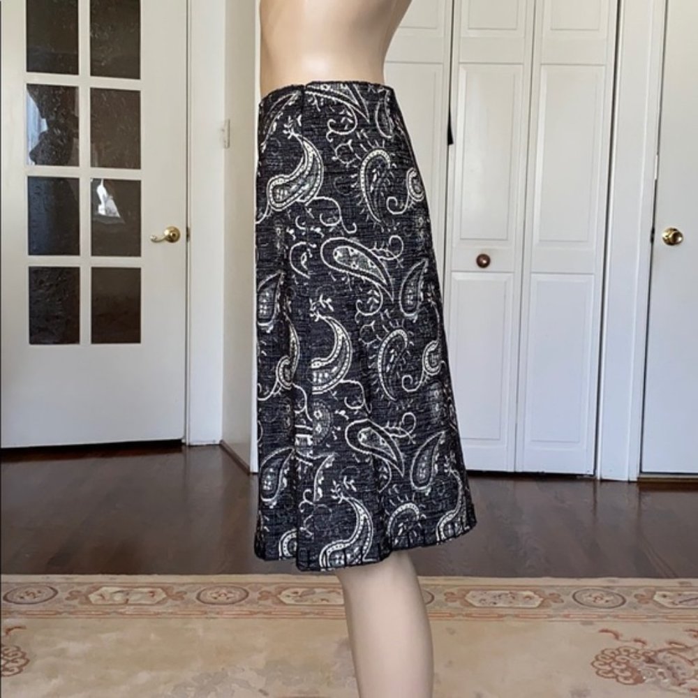 Pollini paisley print black jacquard skirt with glass beads at hem NWOT - Picture 4 of 15